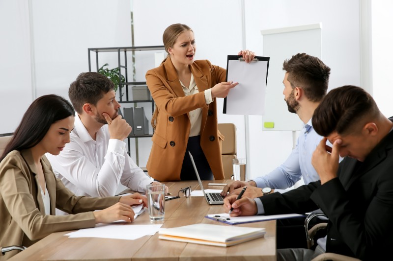 How to dismiss an employee for poor performance